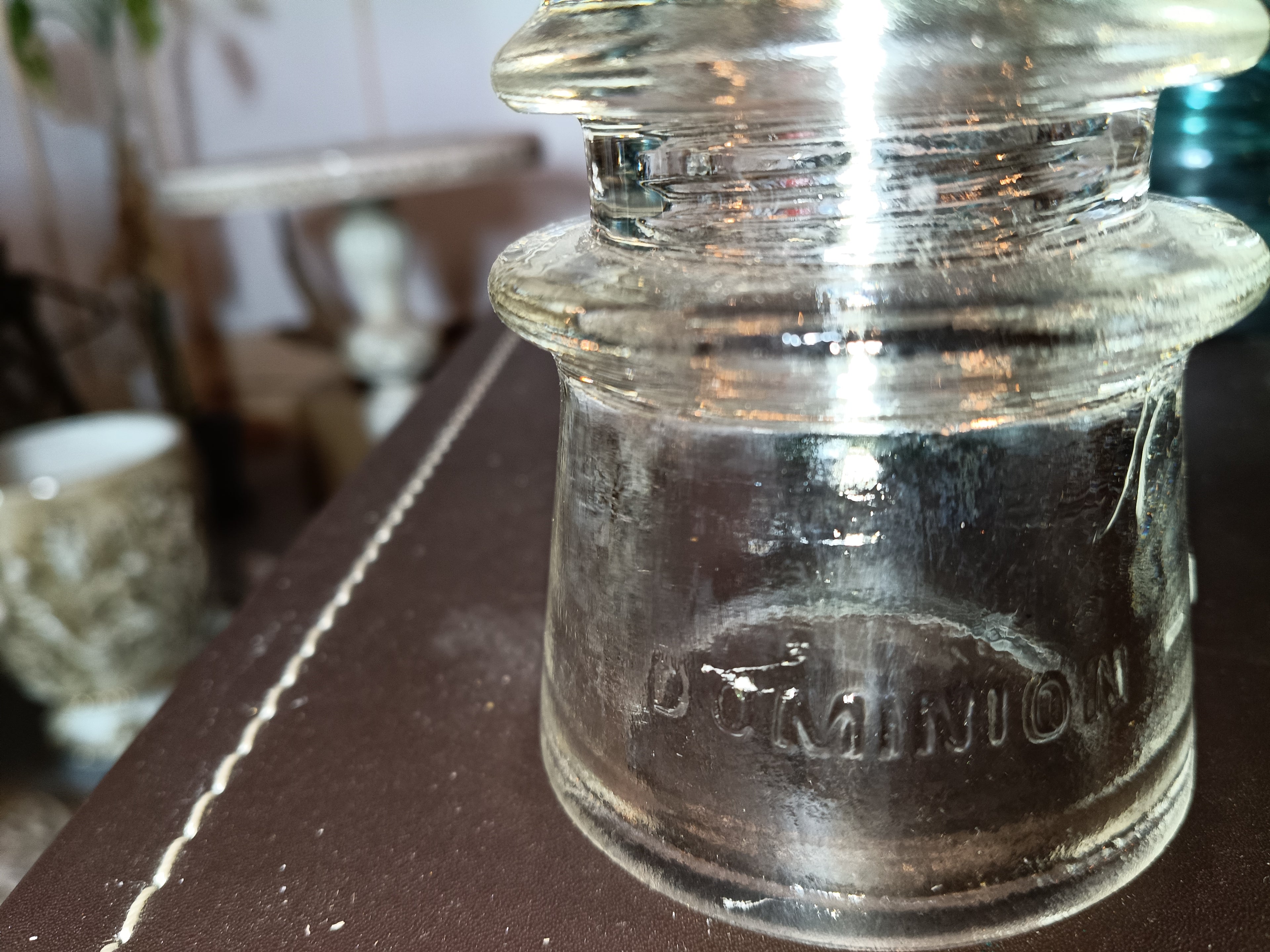 Lot de 4 isolateurs vintage – Lynchburg No 38, Dominion, Brookfield, céramique