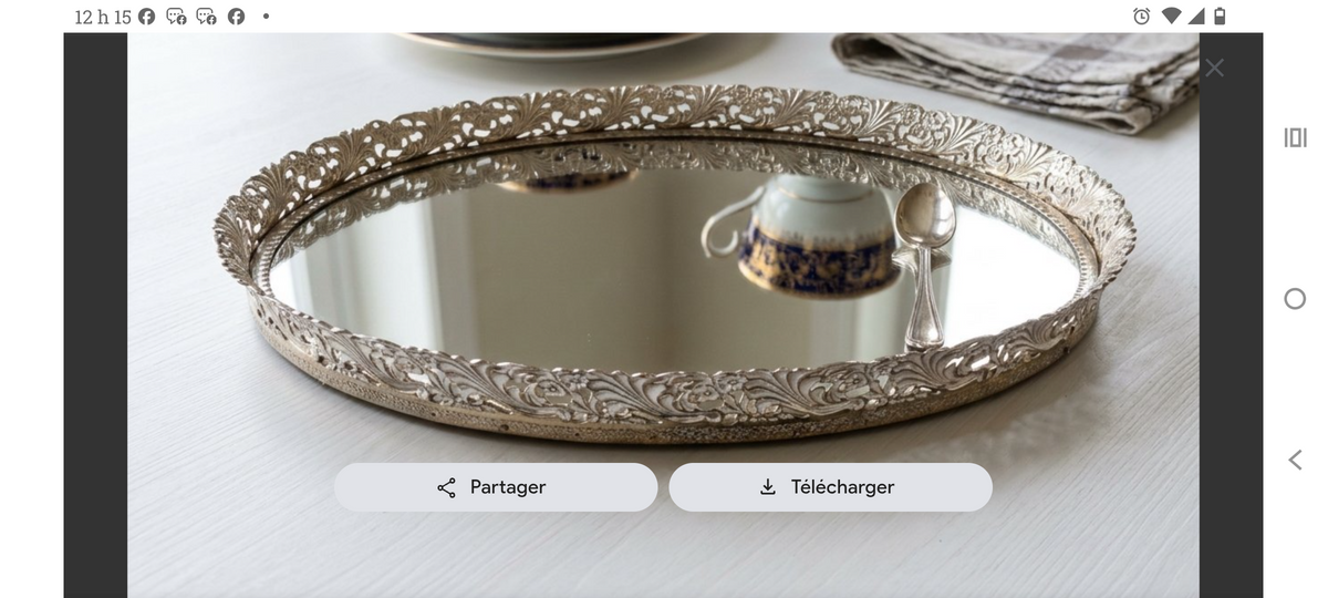 Set aus Platte und Zubehör