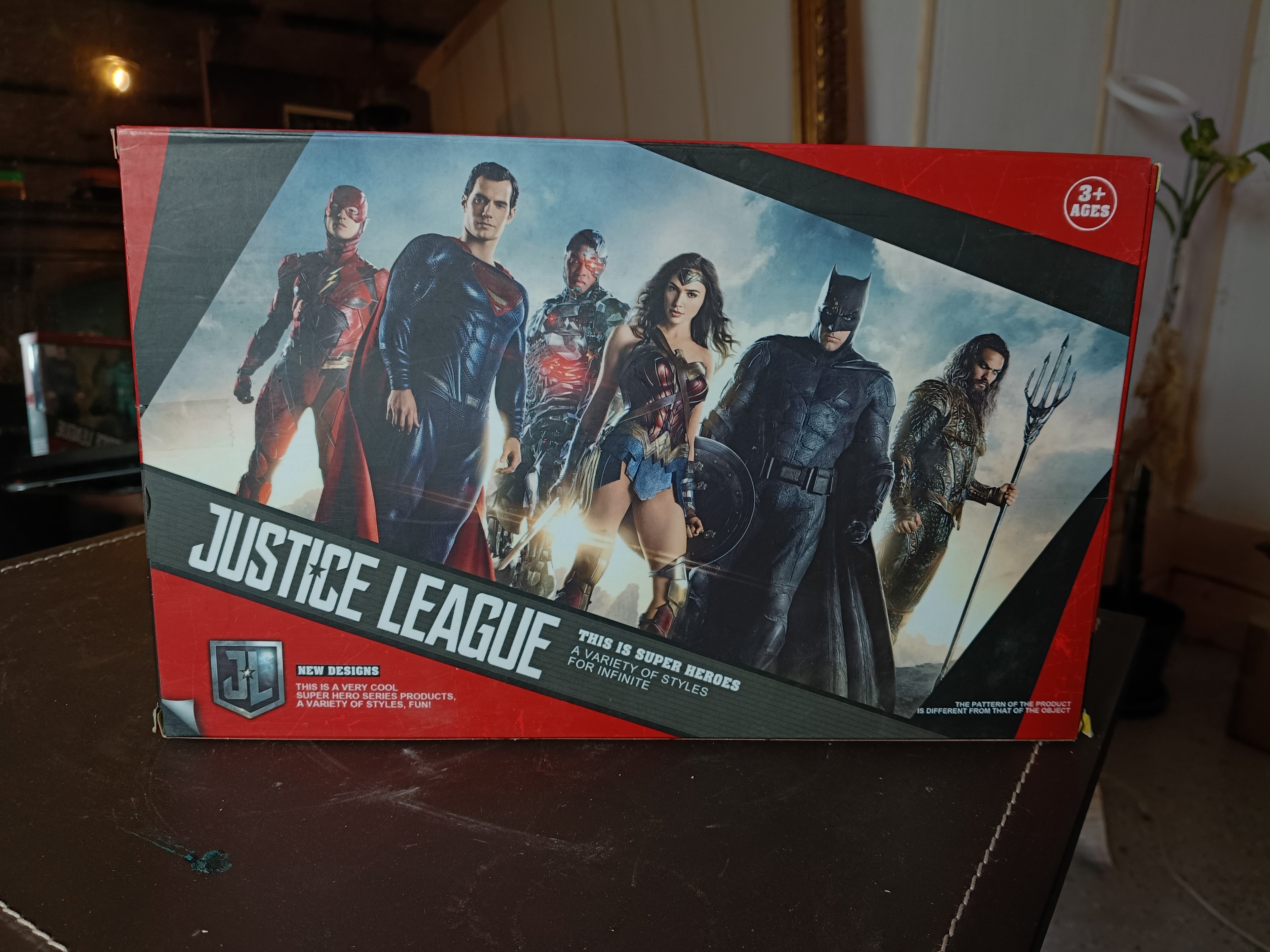 Jouet personnage de justice league