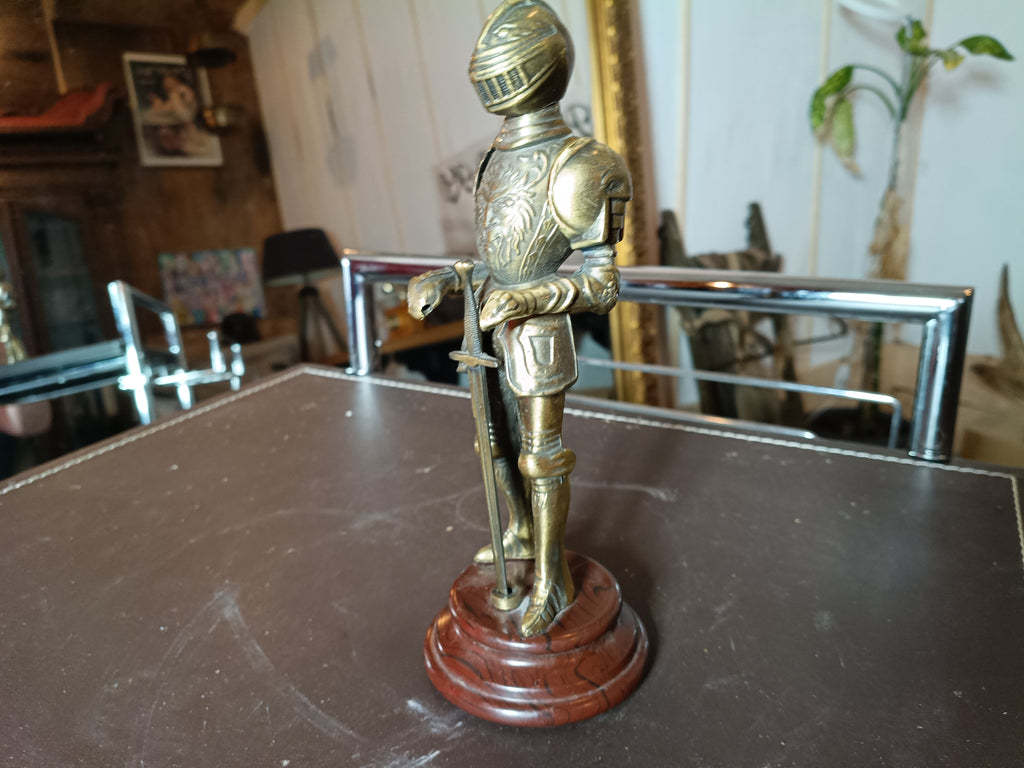 Statue armure médiéval