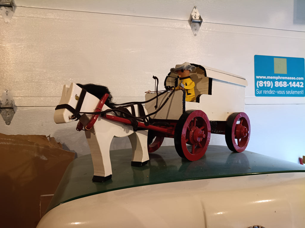 Chariot, cheval et homme en bois